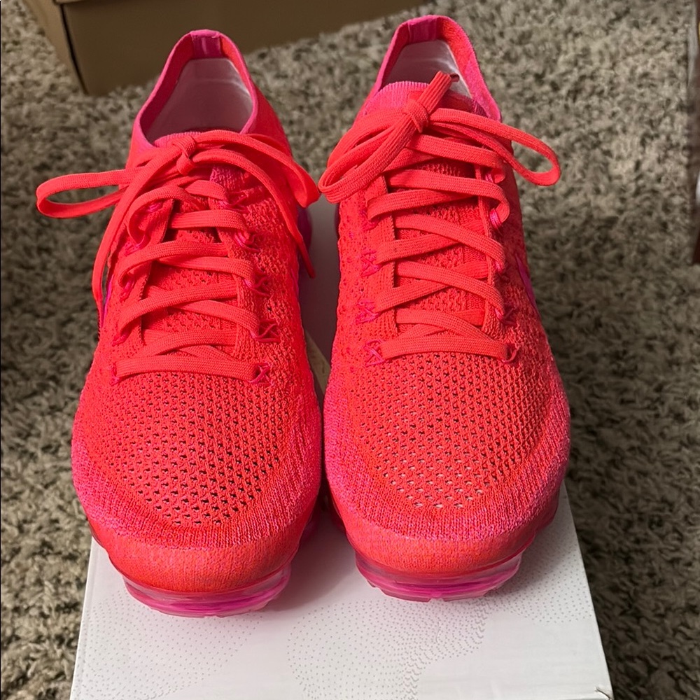 Nike Vapermax flyknit Hyper Punch/Pink Blast